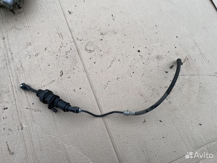 Цилиндр сцепления Мицубиси Лансер 10