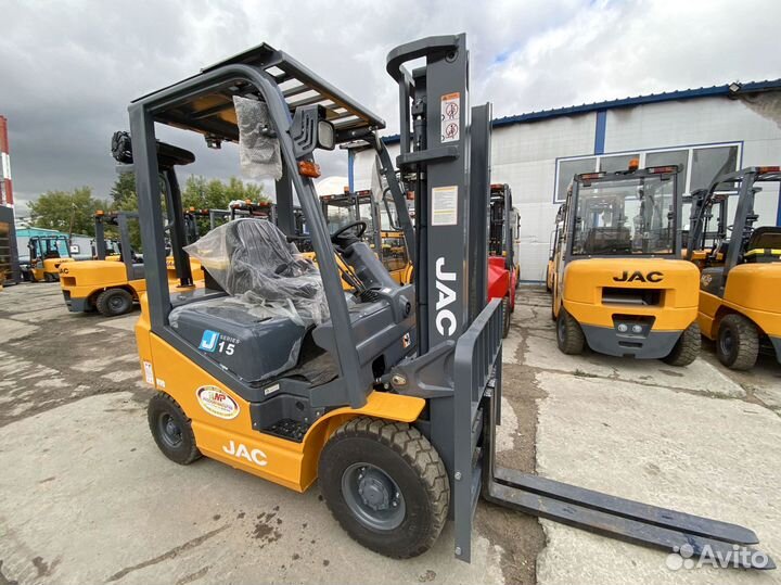 Вилочный погрузчик JAC CPCD15, 2023