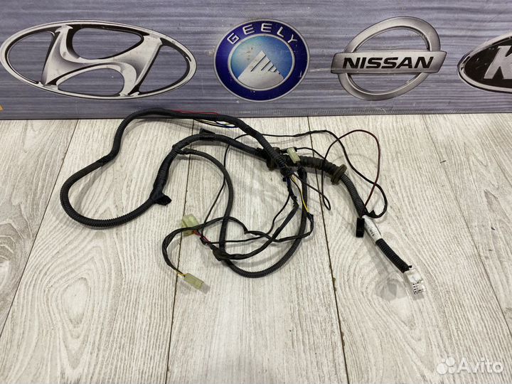 Проводка крышки багажника коса geely MK