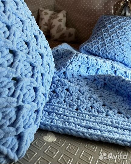 Комплект детский плед и подушки плюшевые