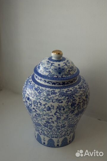 Фарфоровая вазочка расписная