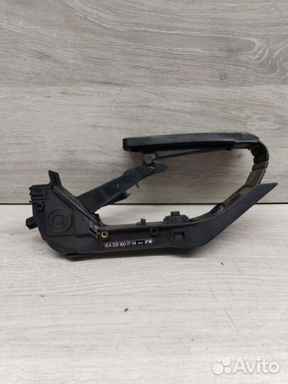 Педаль газа Mercedes Clk 320 Av W209 M112 2004