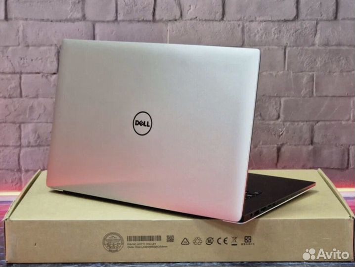 Dell XPS 9570 i7-7700HQ 2.8Gh/16Gb/256SSD