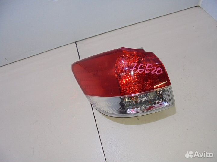 Стоп сигнал toyota wish ZGE20G зад лево