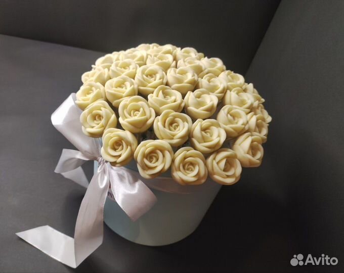 Шоколадные Розы - 37 шт в Шляпной Коробке