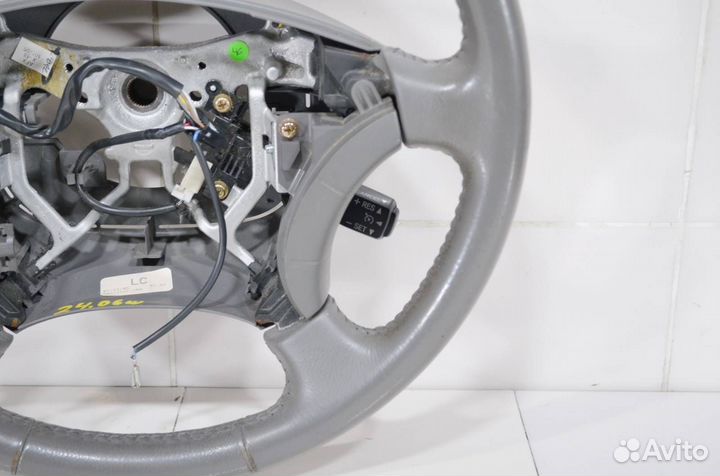 Рулевое колесо (руль) Toyota Sequoia UCK35/45