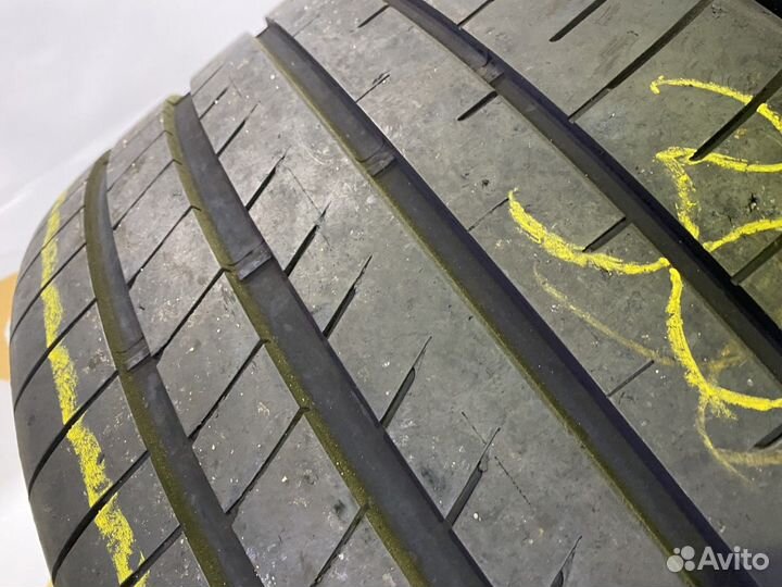 Goodyear Eagle F1 Asymmetric 3 305/30 R21