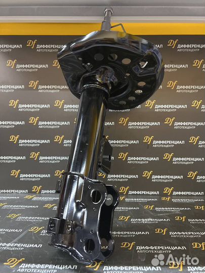 Стойка передняя Hyundai Sonata 09- Kia optima 10