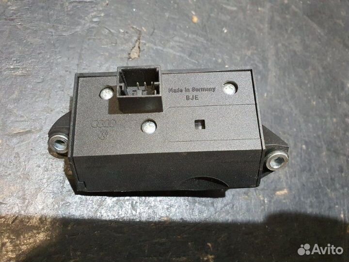 Кнопка регулировки рулевой колонки Audi S8 D3 BSM