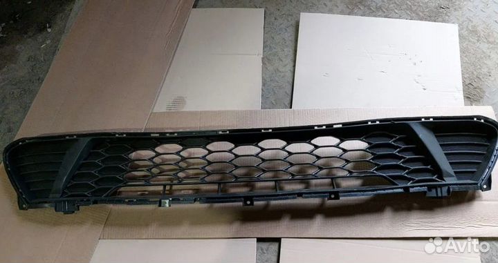 Решетка бампера Kia Ceed 3