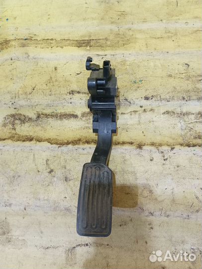 Педаль газа Nissan Juke Ниссан жук