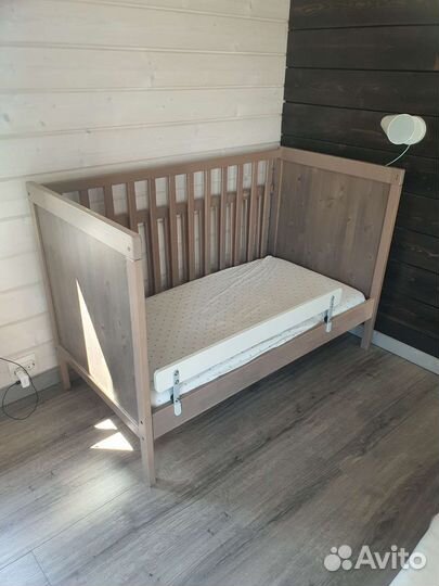 Кровать IKEA сундвик