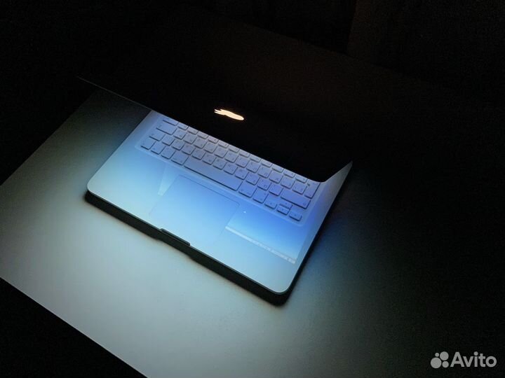 Apple MacBook Unibody mc516rs/a, 13.3