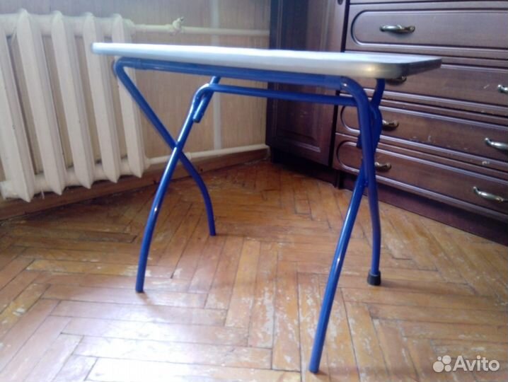 Складные детский столик б/у и мягкий стульчик б/у
