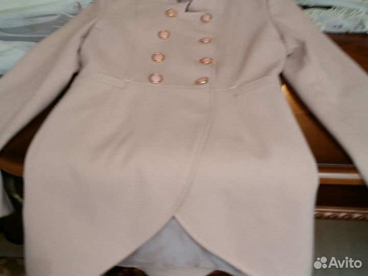 Плащ женский размер s