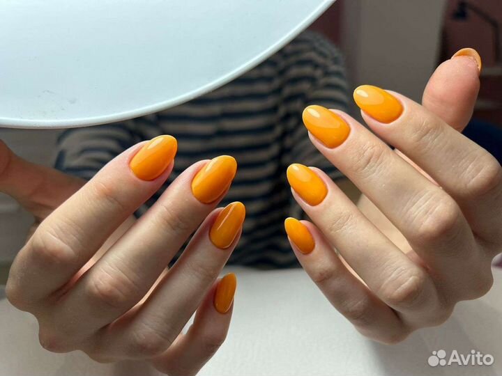 Модель на маникюр с покрытием гель лак бесплатно