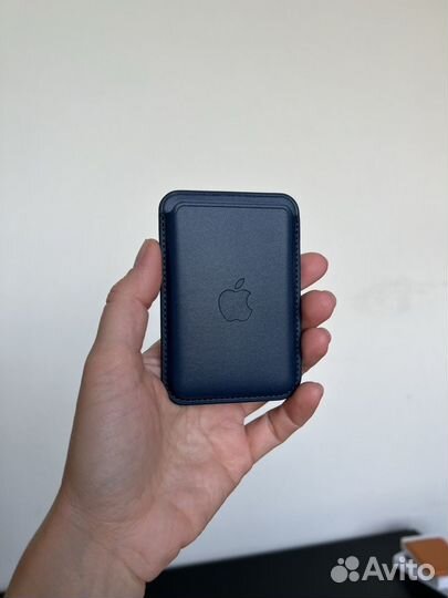 Чехол-бумажник с MagSafe кожа на iPhone новый