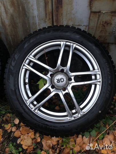 Зимние колеса 205/55 R16 Pirelli Ice Zero