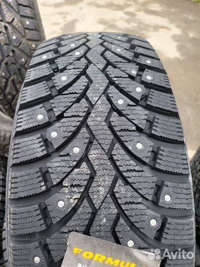 Pirelli Formula Ice 215/60 R16 99T