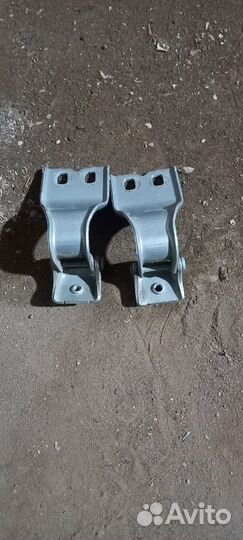 Петли крышки багажника Ford Kuga 1