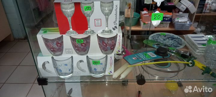 Посуда и кухонная утварь в ассортименте