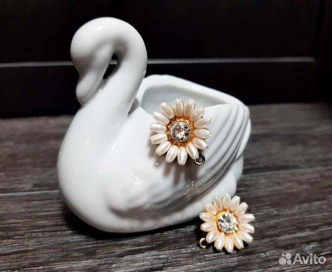 Статуэтка - вазочка 