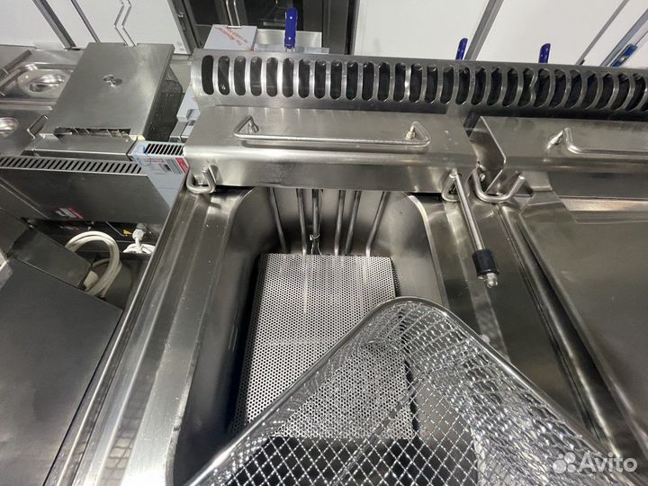 Фритюрница профессиональная настольная