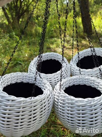 Кашпо подвесное