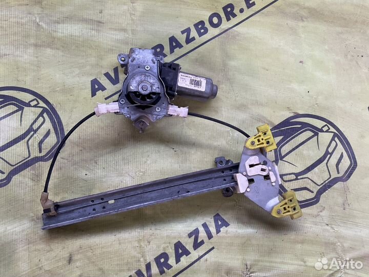 Стеклоподъемник двери задний левый Nissan Qashkai
