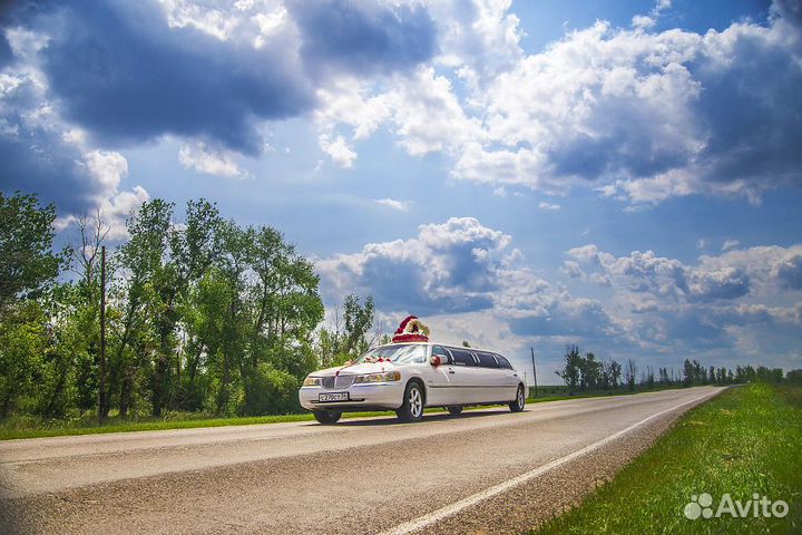 Свадебные украшения на машину