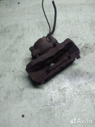 Суппорт Mercedes Sprinter W901 OM611.987 2000
