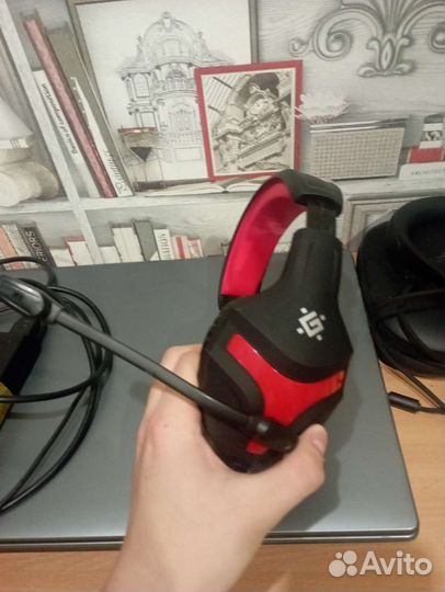 Наушники с микрофоном Defender