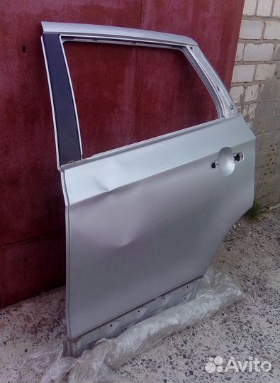Дверь задняя левая Suzuki SX4 2013) S-Cross