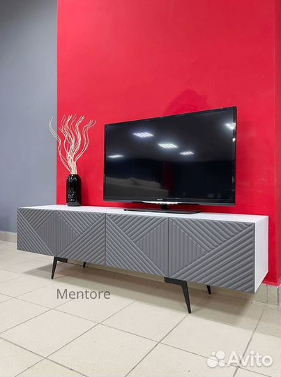 Тумба тв Bravo на опорах
