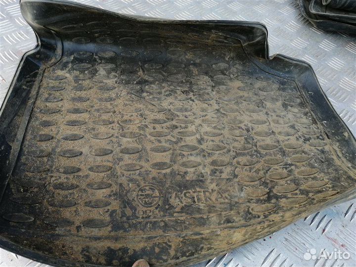Коврики комплект Opel Astra H L69 Z18XER 2008