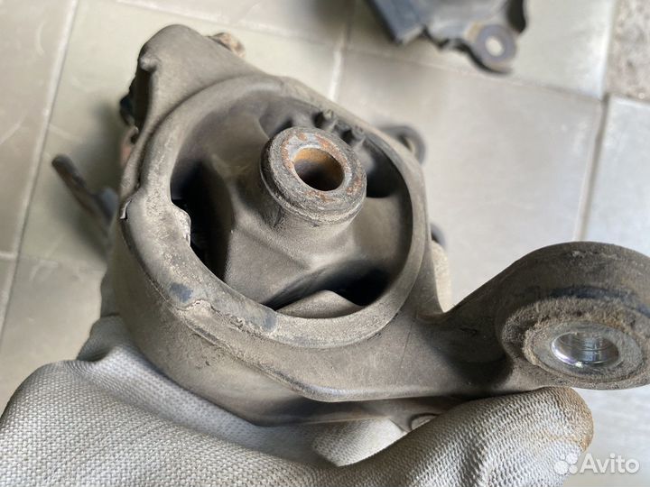 Комплект подушек двигателя фит gd3