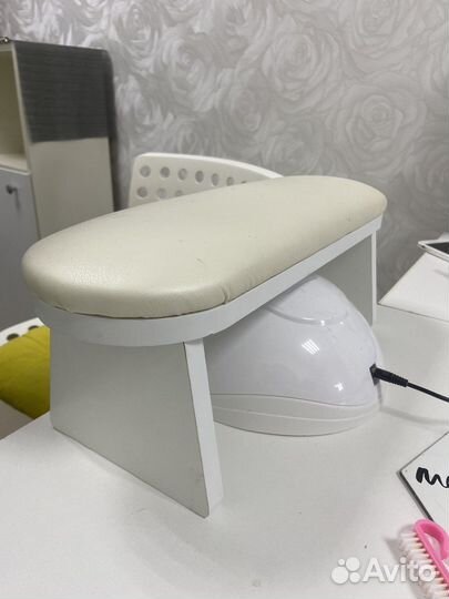 Подставка для маникюра