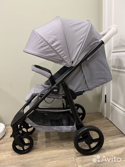 Прогулочная коляска chicco Multiride новая