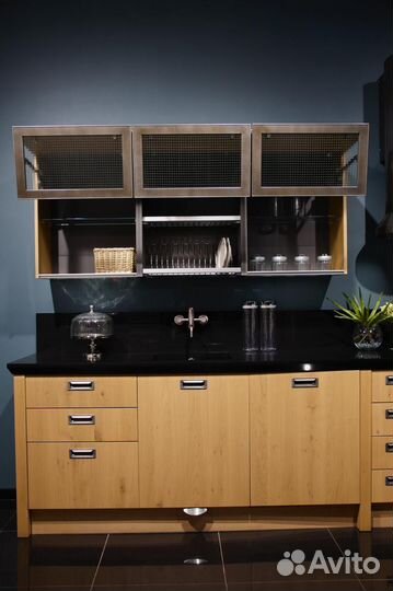 Кухня выставочный образец. Италия