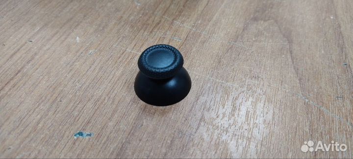 Sony Playstation 4 PRO + 2 геймпада + Док. станция