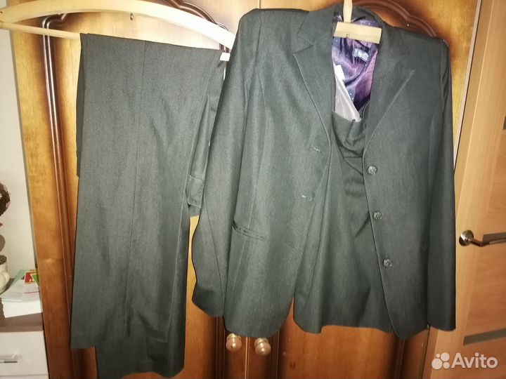 Школьный костюм