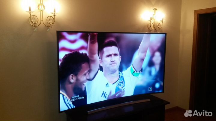 Установка телевизора на стену, настройка функций