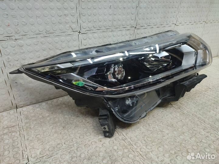 Фара правая Nissan Qashqai J11 2019