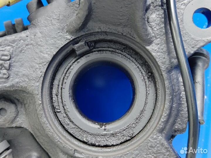 Кулак передний левый Fiat Albea 1 1.4 350A1000