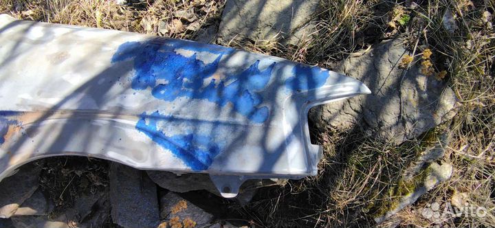 Крыло правое mazda demio dw дорест