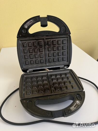 Вафельница redmond