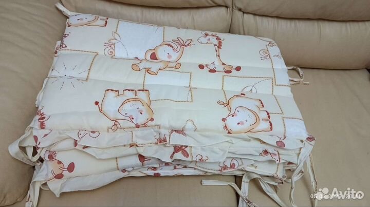 Бортики в детскую кроватку (комплект)