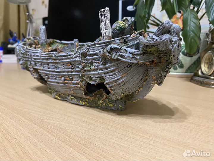 Украшение-корабль для аквариума