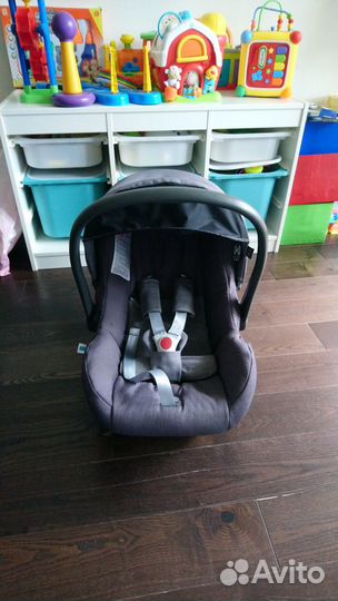 Автокресло Inglesina Huggy Multifix