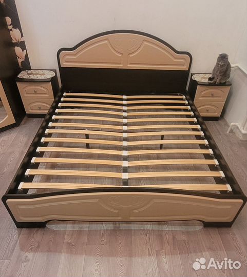 Кровать двухспальная 160 200 без матраса